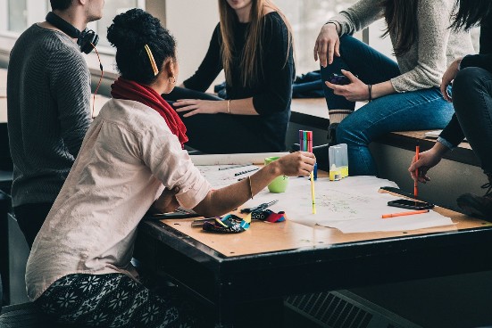 Clases de inglés dinámicas Sesiones de conversación
